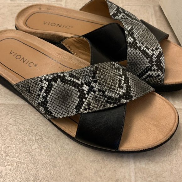 Vionic Shoes - Vionic Women's Black and Snake Print Sandals EUC Size 10